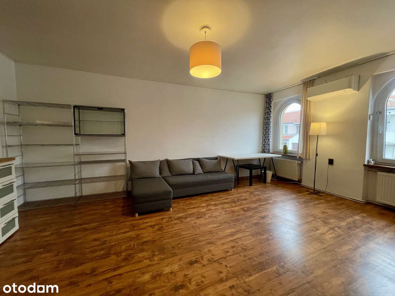 Duże, 2 pokoje, Osobna Kuchnia, Klimatyzacja, Od zaraz - Pełny obrazek: 2/10