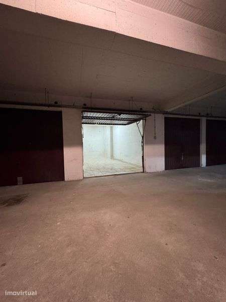 Garagem/box/ Cacém/Agualva - Grande imagem: 5/6
