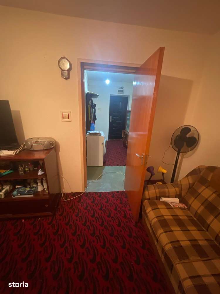 VANZARE APARTAMENT 2 CAMERE ZONA POLICLINICA - Imagine principală: 4/9