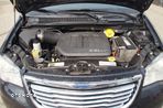 Chrysler Town & Country 3.6 Touring - 19