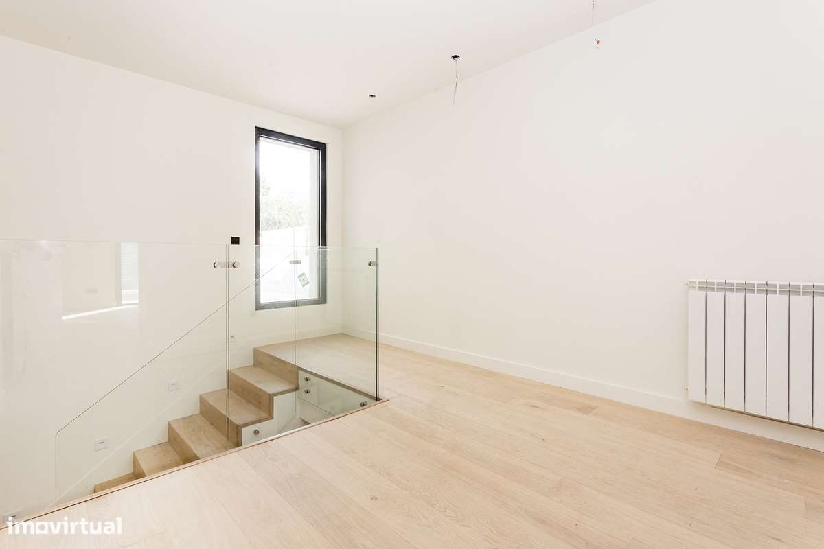 A estrear Villa T4 em Birre, Cascais-32