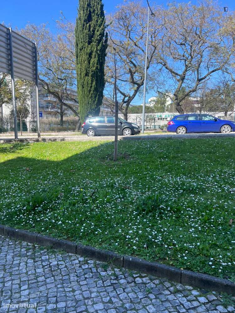 Quarto - localizado em Carnide Lisbon - Grande imagem: 2/10