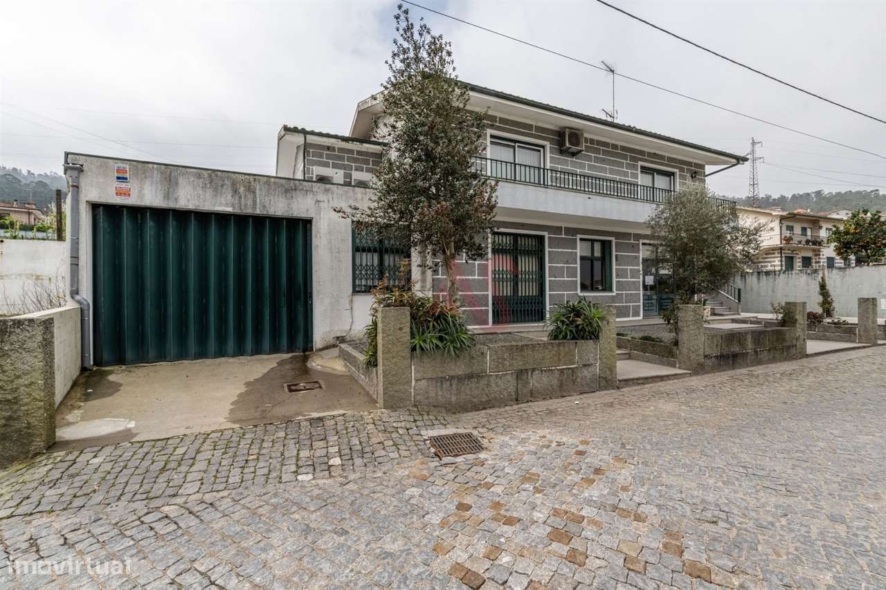 Restaurante + Moradia T3 + Terreno para Construção em Roriz, Santo Tir - Grande imagem: 4/40