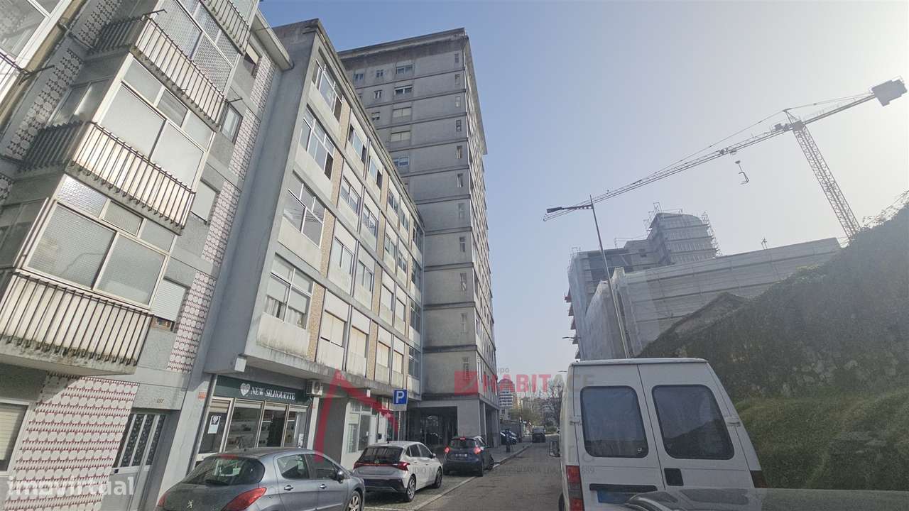 Apartamento T3 Remodelado-32