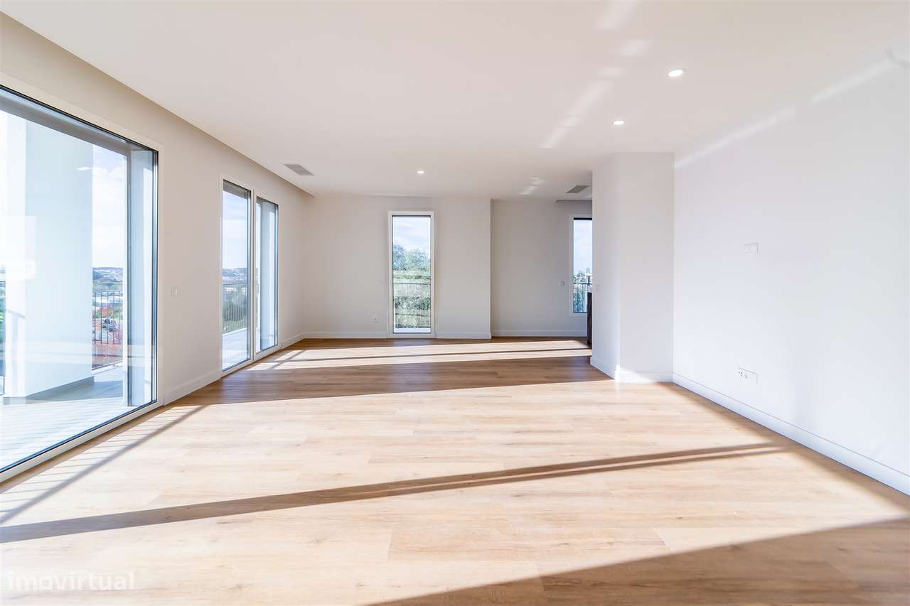 Apartamento T3 Duplex na Urbanização Quinta dos Capuchos, Leiria - Grande imagem: 4/39