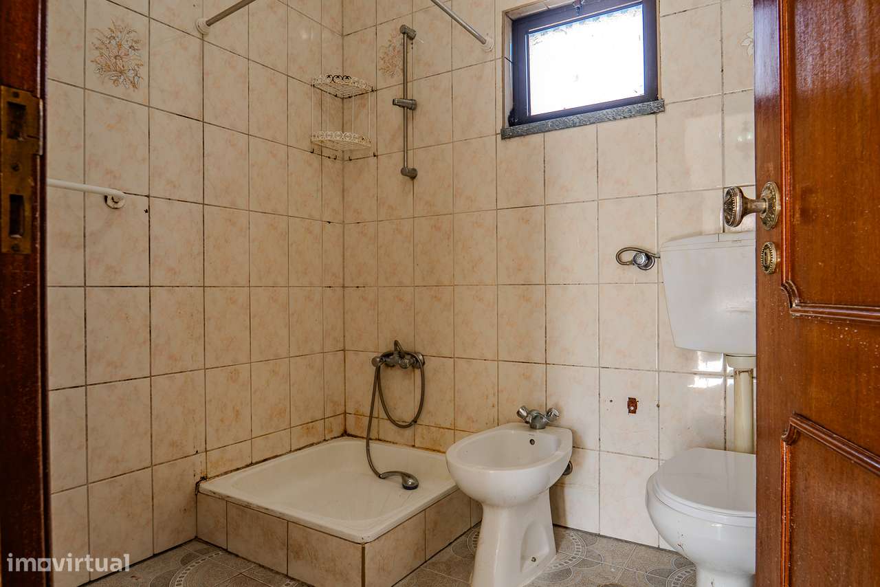 Moradia com Quintal e Garagem à Venda em Viana do Alentejo-47