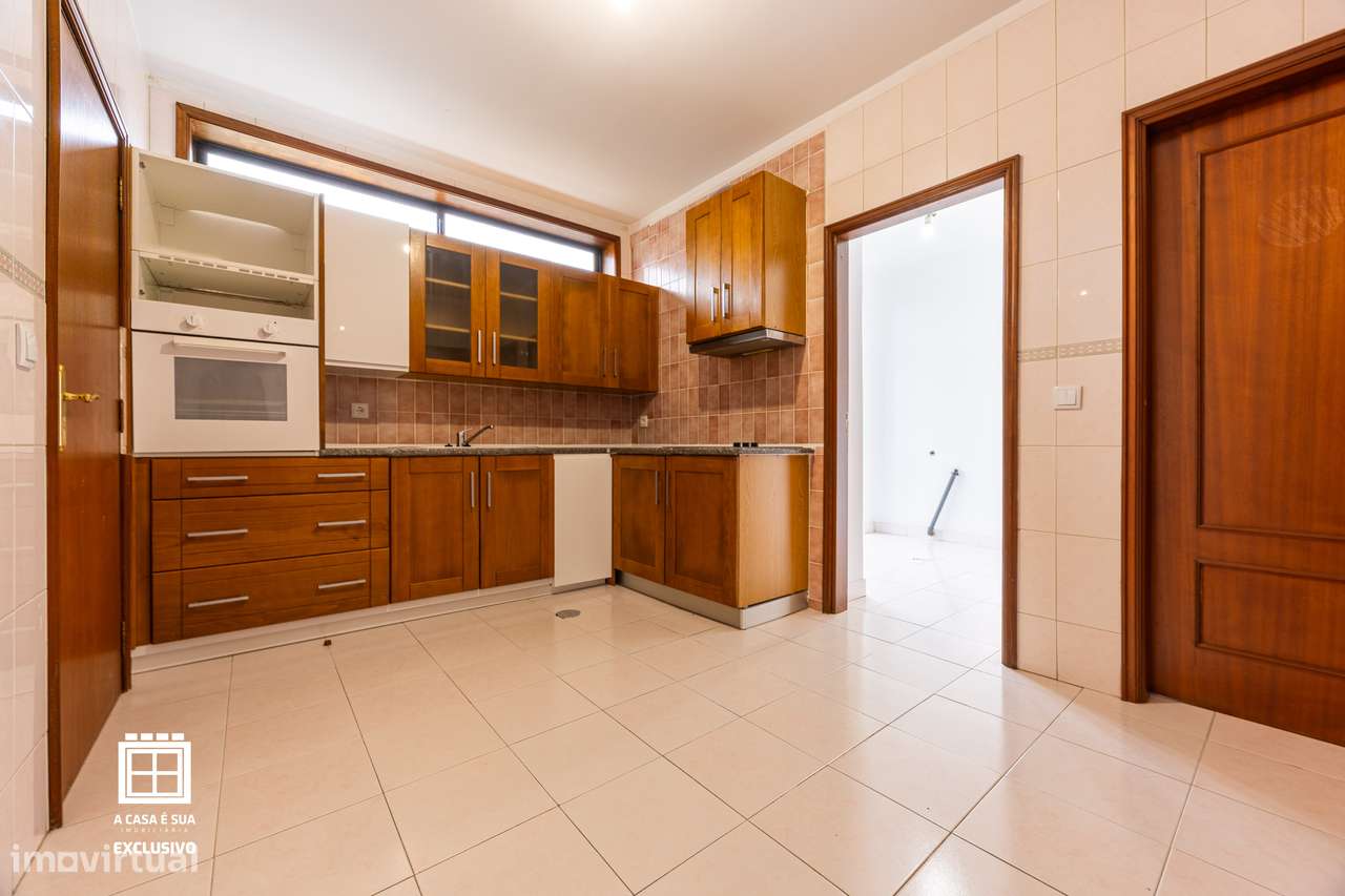Apartamento T3 p/ arrendar no centro de Santa Maria Feira - Exclusivo - Grande imagem: 4/32