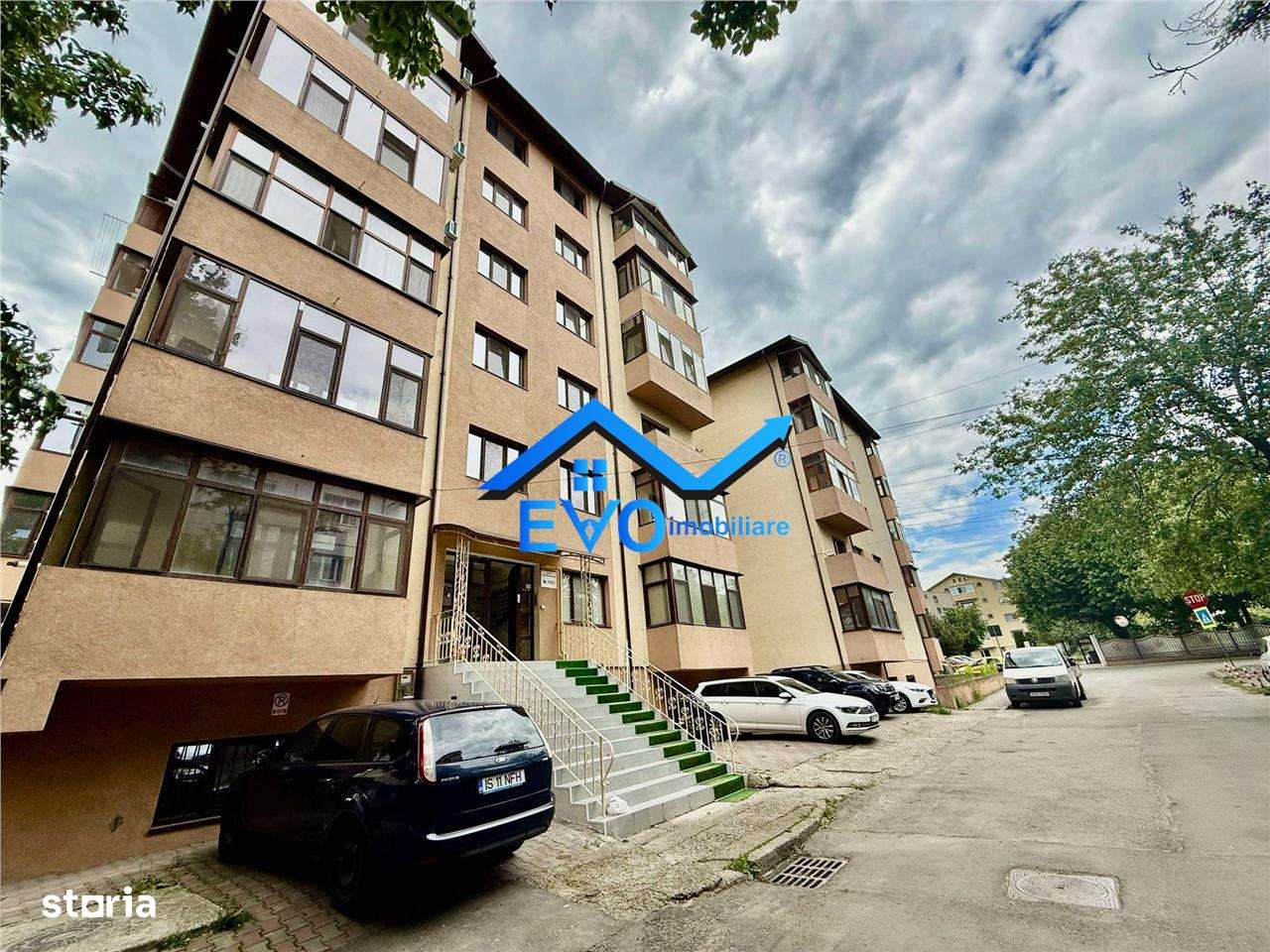 Apartament o camera, de vanzare, decomandat, loc de parcare, bloc nou, - Imagine principală: 1/11