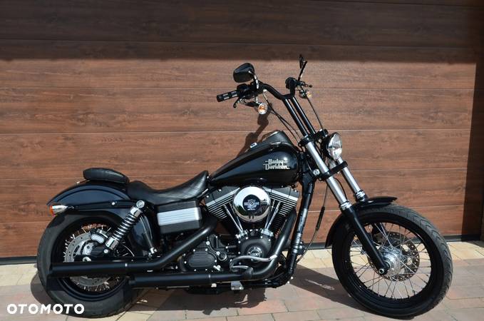 Harley-Davidson Dyna Street Bob - 4