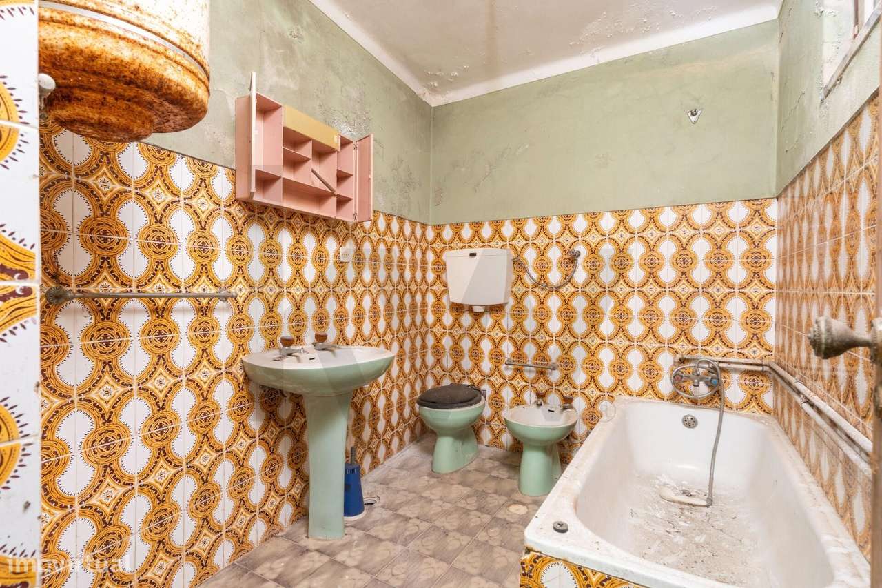 Moradia para restaurar em Semide, terreno 2300metros - Grande imagem: 5/15