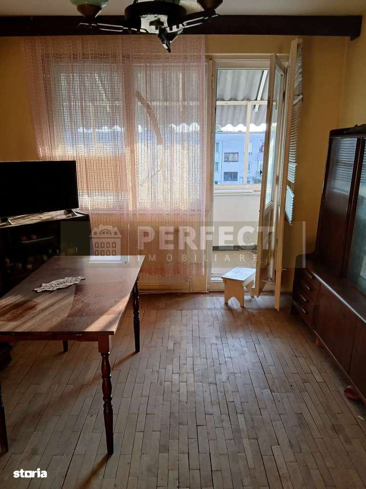 2 camere semidecomandat, Democratiei,PRET 42000euro! - Imagine principală: 3/8