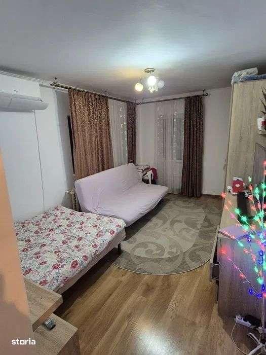 Garsoniera Decomandata 42mp  Titan  Etaj Intermediar - Imagine principală: 3/6