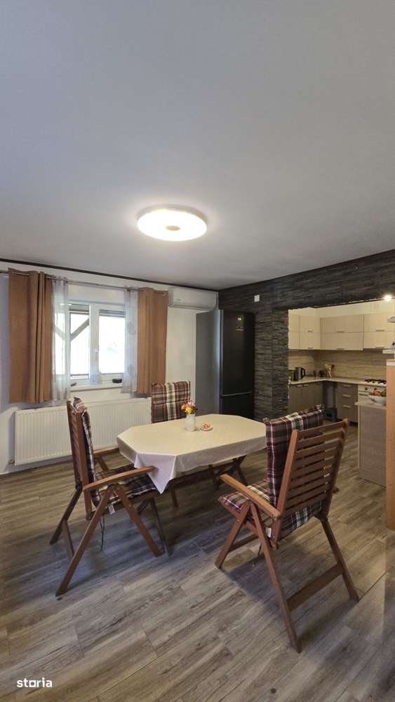 Casă cu mult teren-5