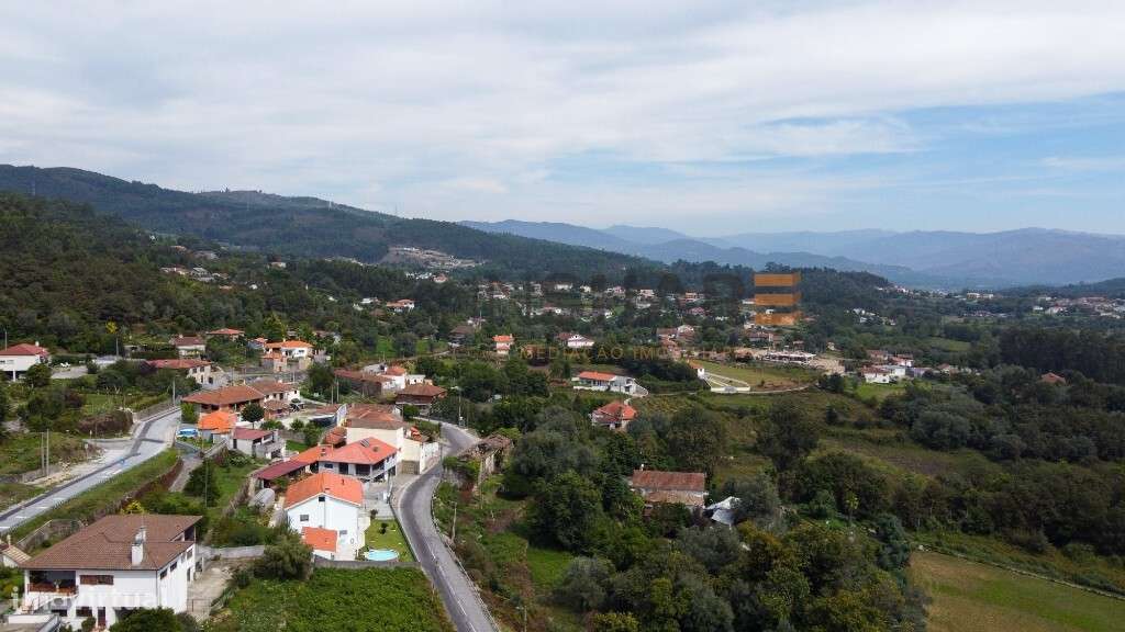 Moradia Individual T4 - Nevogilde - Vila Verde - Braga-43