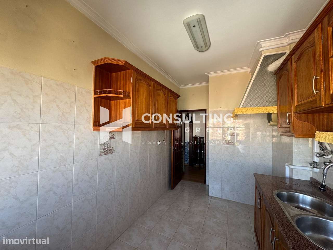 Apartamento T2 Venda em Mina de Água,Amadora-7