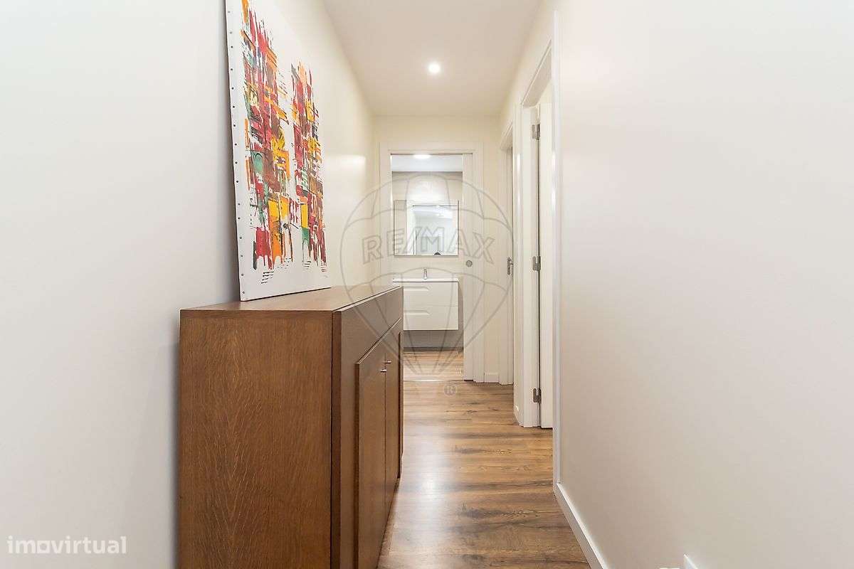 Apartamento T3 no Montijo, com parqueamento e arrecadação-9