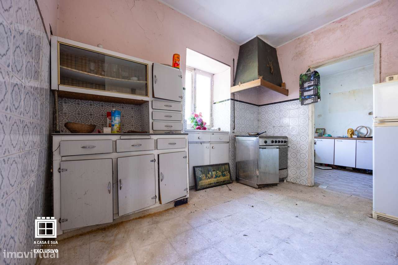 Moradia com duas habitações independentes em Lourosa - Exclusivo-14