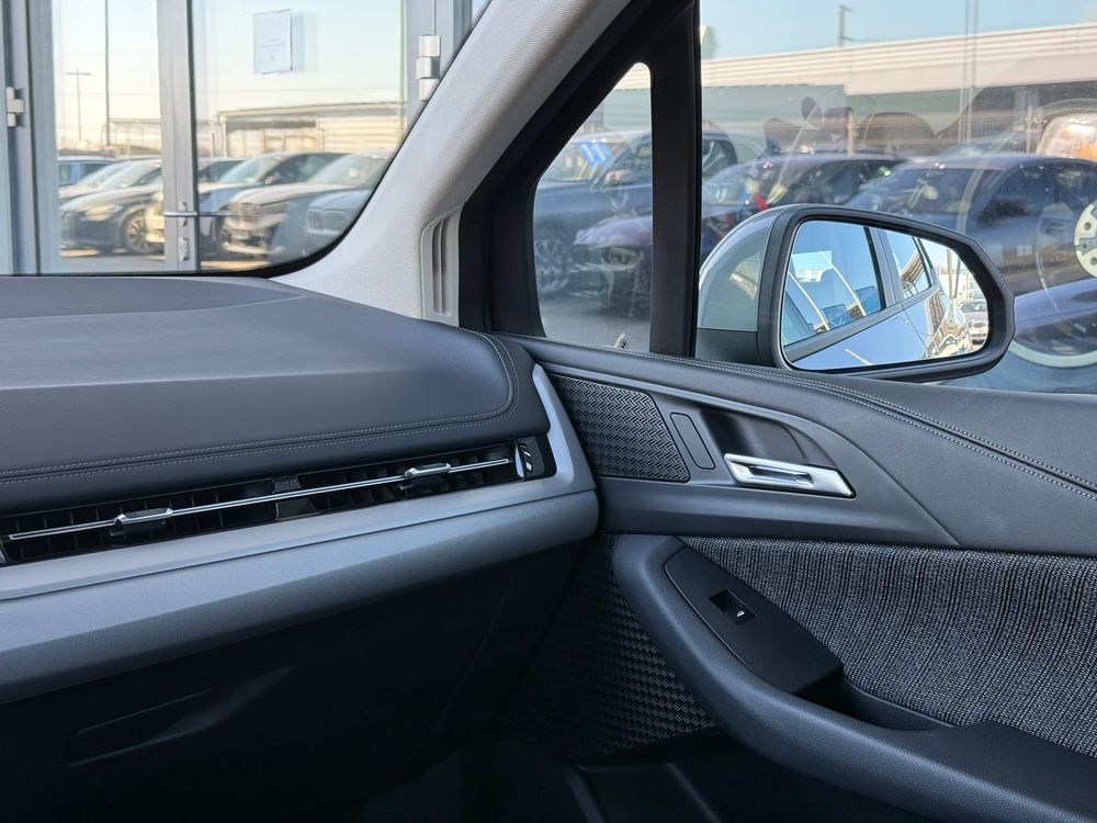 BMW Seria-2 218I 1.5 Benzyna 136 KM — zdjęcie 4