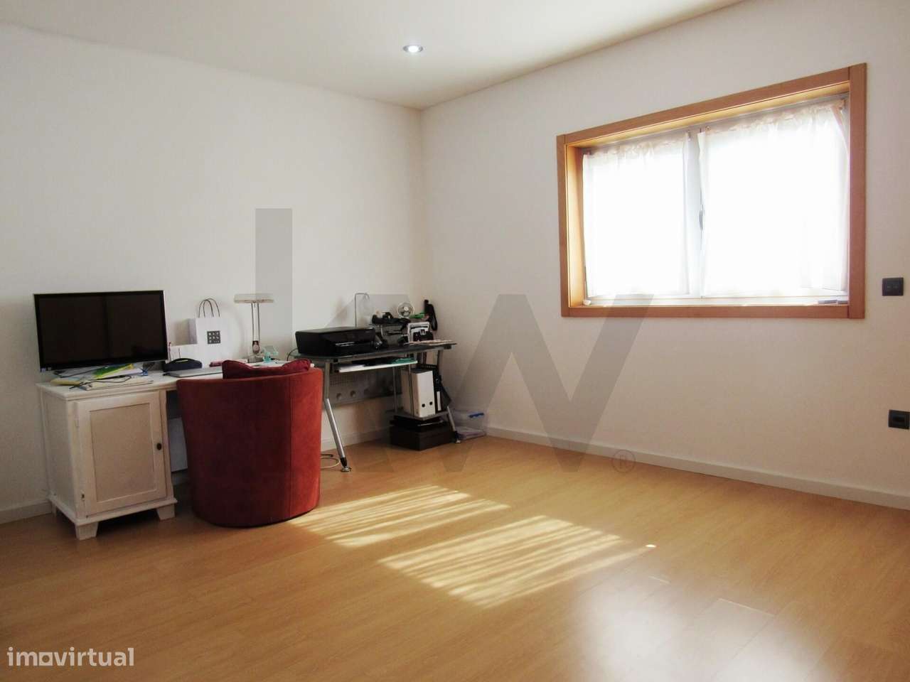 Moradia Térrea com Salão Superior | A 7 Minutos do Centro de Oliveira-22