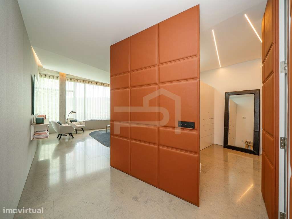 Exclusiva Moradia de Luxo com Design Contemporâneo-29