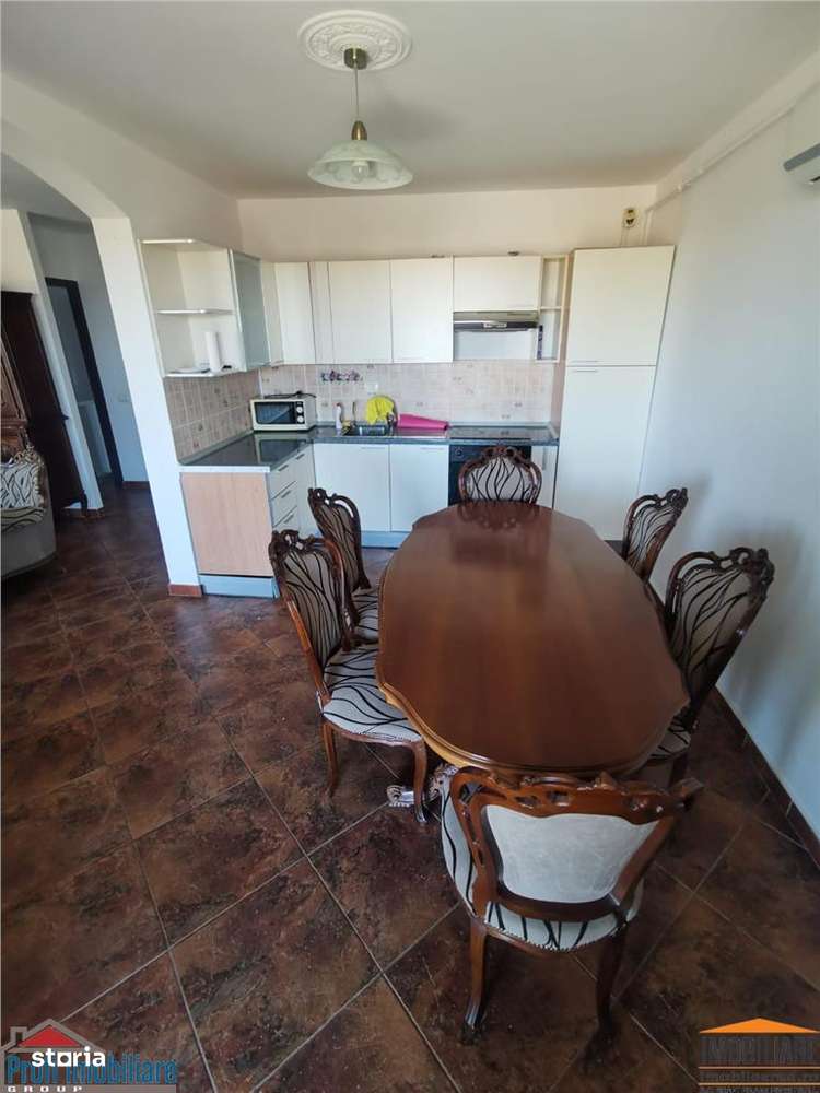 Inchiriez apartament la casa 4 camere, Gai - Imagine principală: 4/17