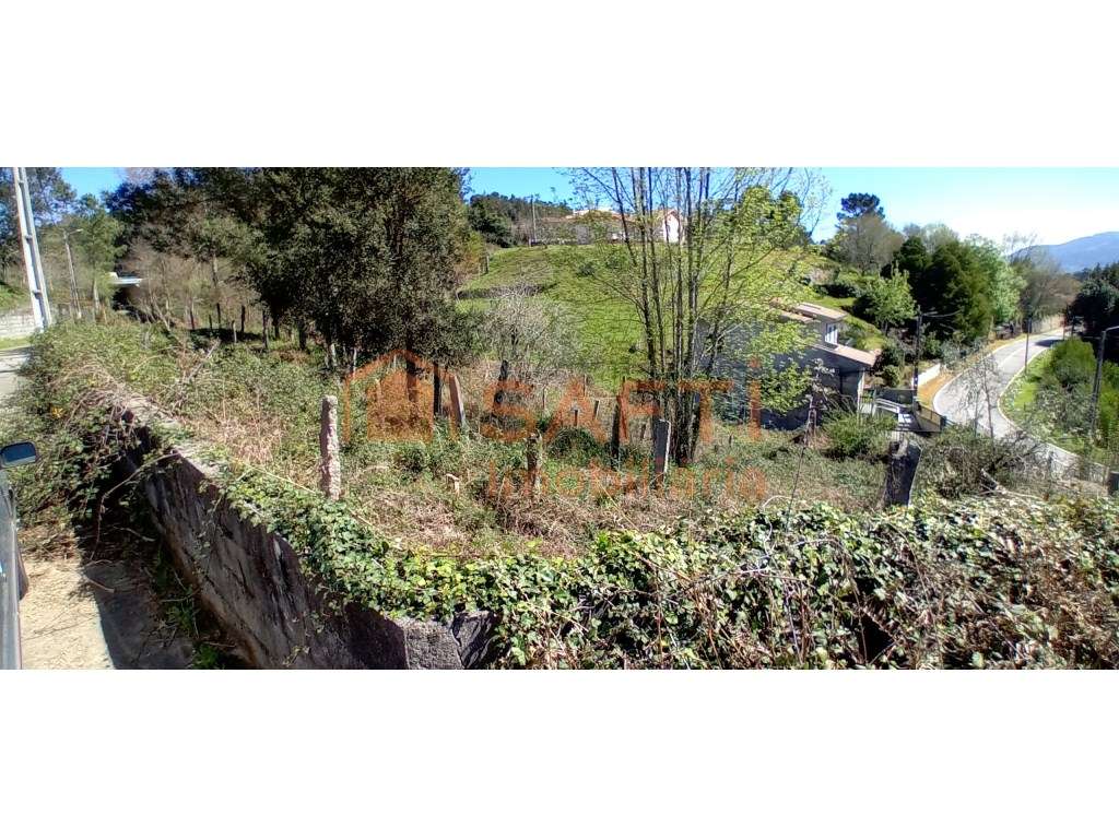 Casa para restauro - Grande imagem: 4/7