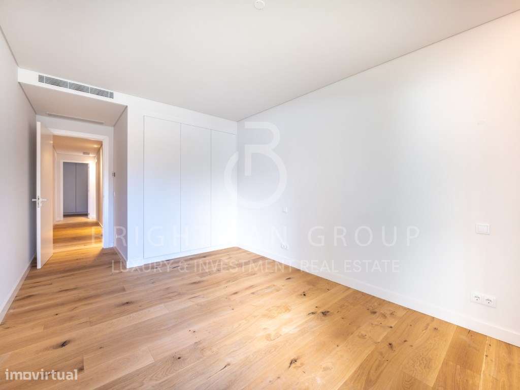 Apartamento T4 com jardim privativa, em Carcavelos-33