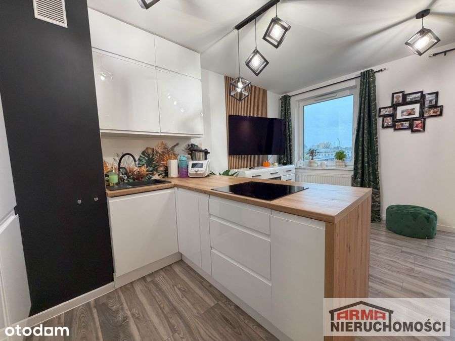 Mieszkanie 2 Pokojowe Z Piwnicą I Miejscem Postojo-14