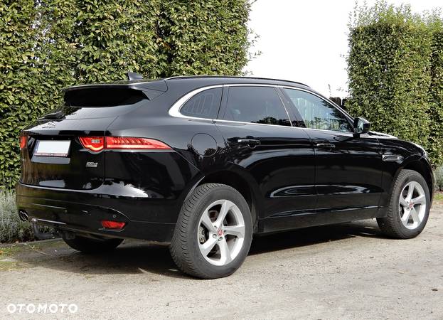 Jaguar F-Pace 2.0 i4D AWD Pure - 8