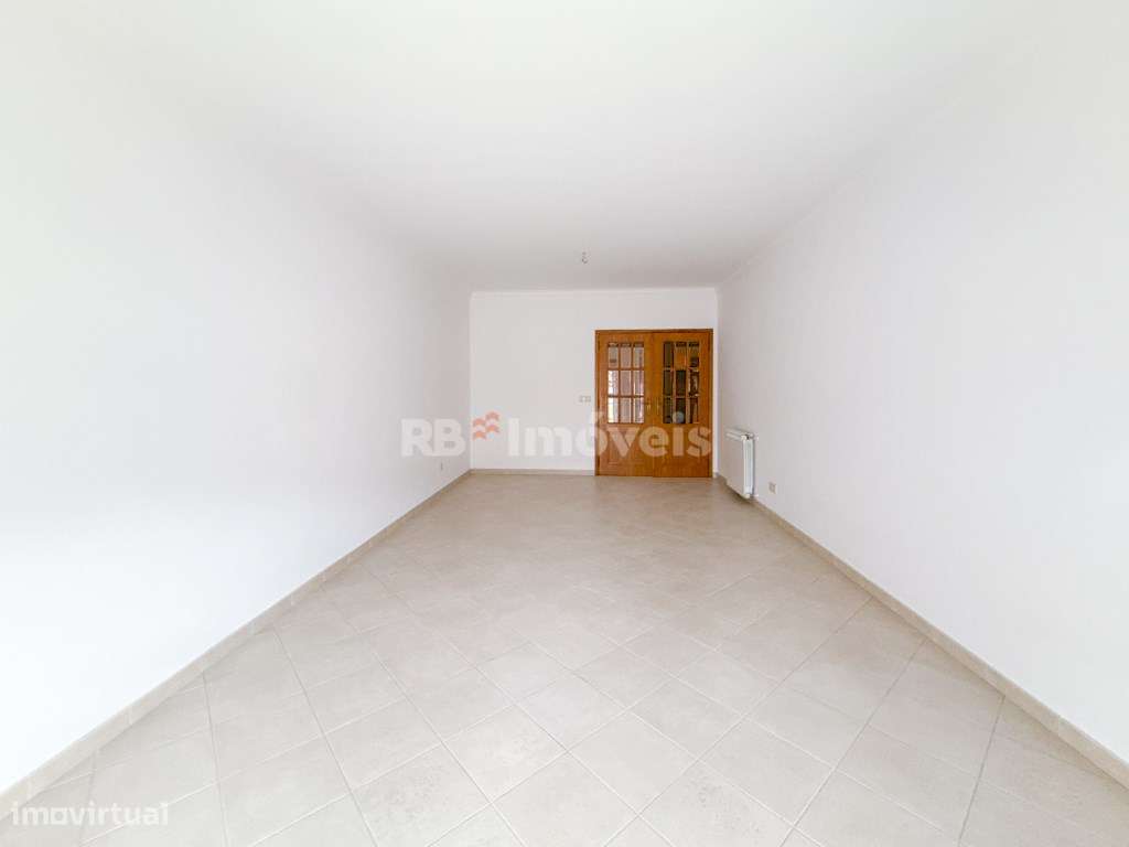 Apartamento T3+2 Duplex com terraço e garagem, no Entroncamento - Grande imagem: 5/14