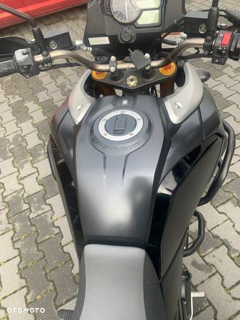 Suzuki V-STROM - 9