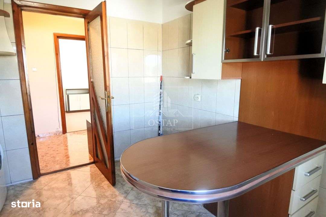 Republicii-stradal-apartament 3 camere decomandate-67.000 Euro-6