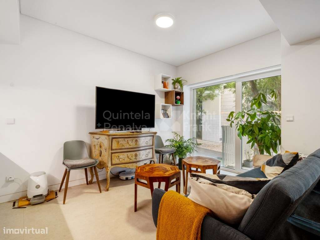 Apartamento T1 com varanda junto à Avenida da Liberdade - Grande imagem: 3/25