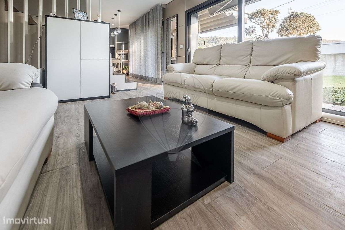 Moradia T1 para venda - Grande imagem: 5/35