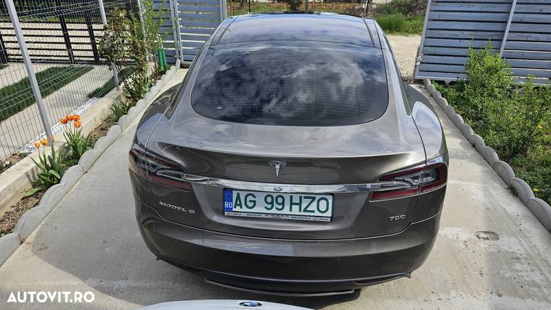 Tesla Model S Standard - 4