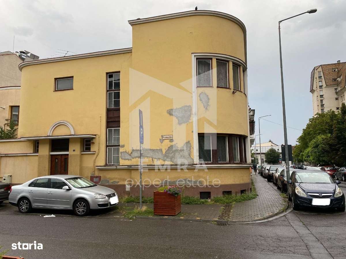 Casă de vânzare - zonă Ultracentrală-0