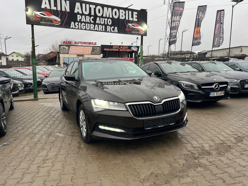 SKODA Superb 2.0 TDI 4X4 DSG Premium Edition