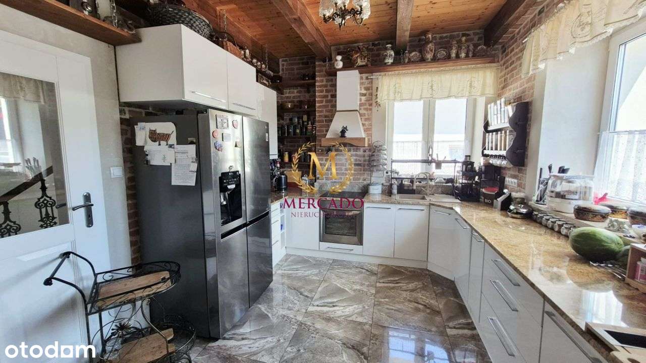 Dom + Duży Lokal Usługowy W Centrum