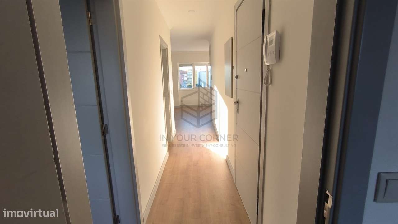 Apartamento T4 DUPLEX Venda em São Vicente,Lisboa-24