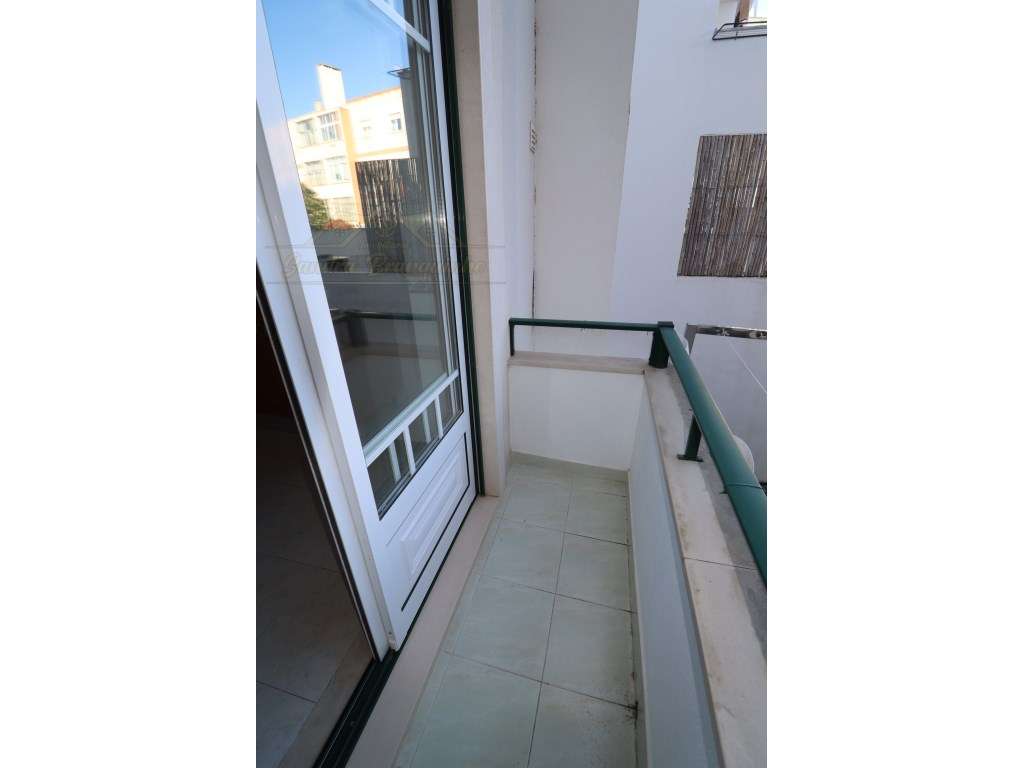 Apartamento T2 no centro Bombarral-10