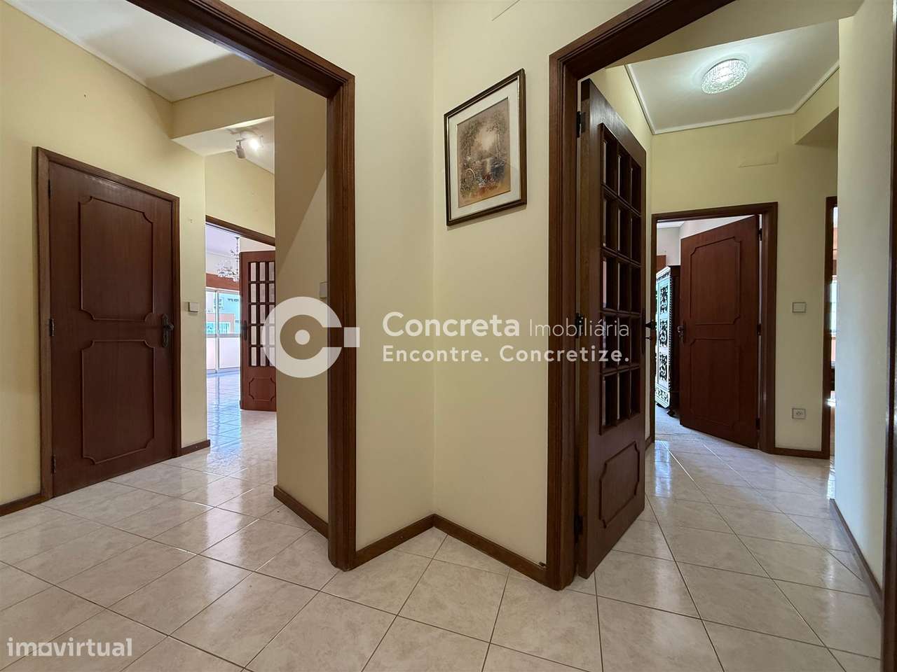 Apartamento T3 com lugar de garagem para arrendamento no centro de Bar - Grande imagem: 2/24