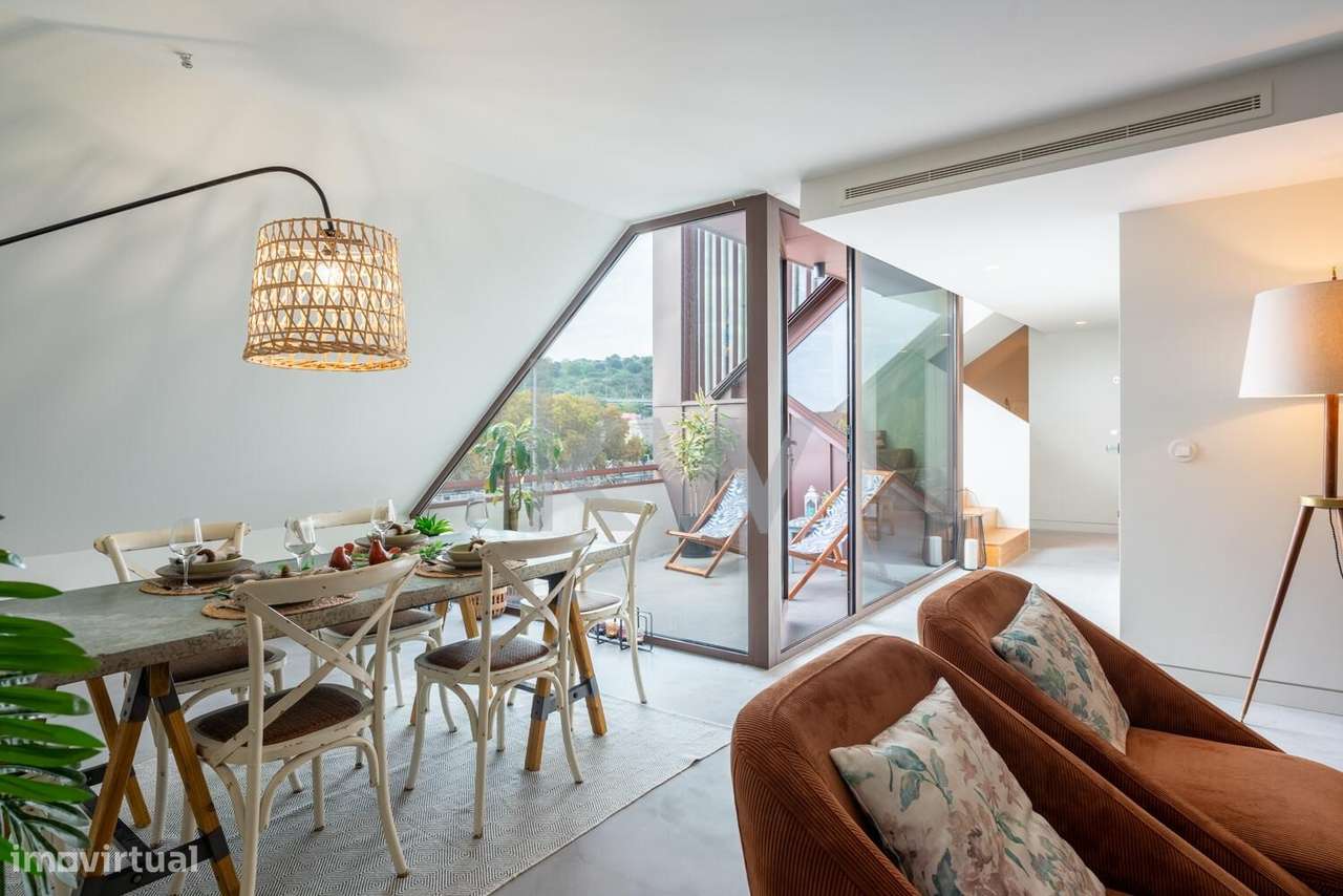Apartamento Penthouse T3 Duplex único. Empreendimento MONTISNÁVIA Alcâ - Grande imagem: 2/46