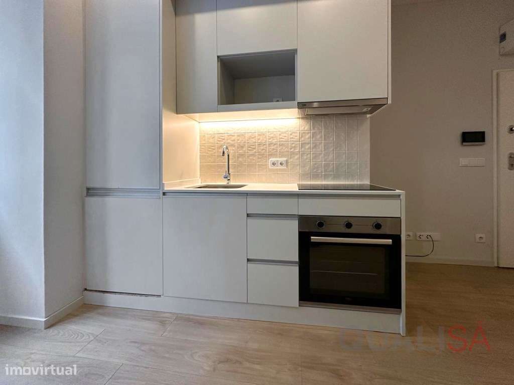 Apartamento T0 equipado no centro histórico de Braga - para arrenda... - Grande imagem: 3/25