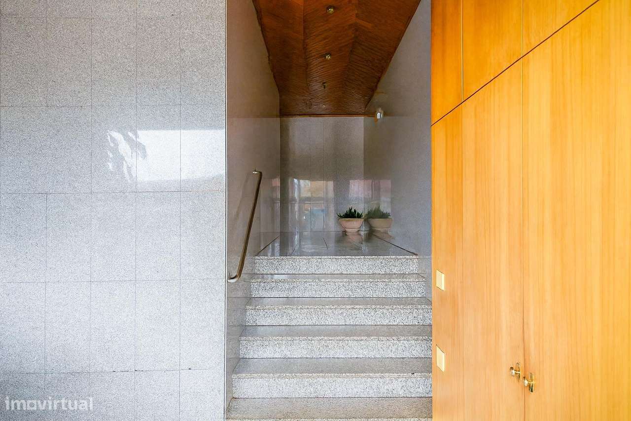 Apartamento Duplex Remodelado – Rotunda do Lavrador, Maia-39