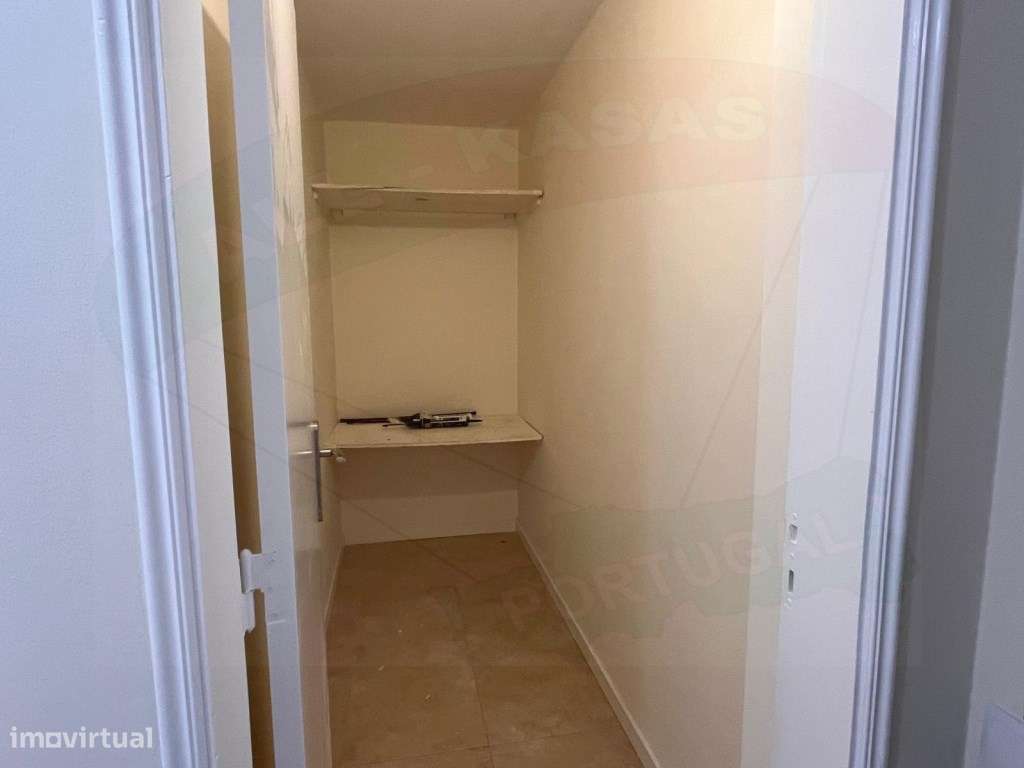 Apartamento T2, Tapada das Mercês - Grande imagem: 4/19