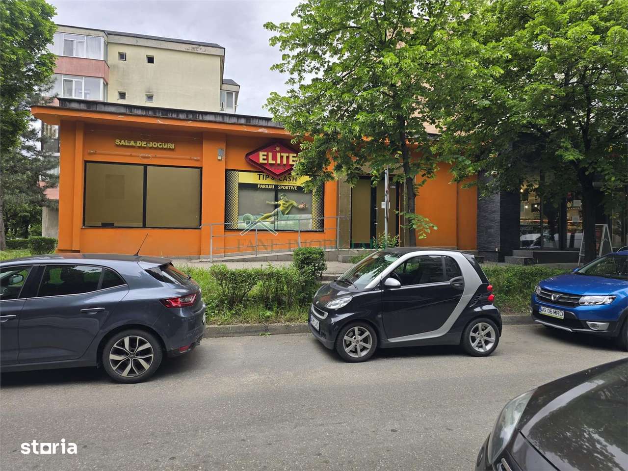 Vanzare spatiu comercial central-3