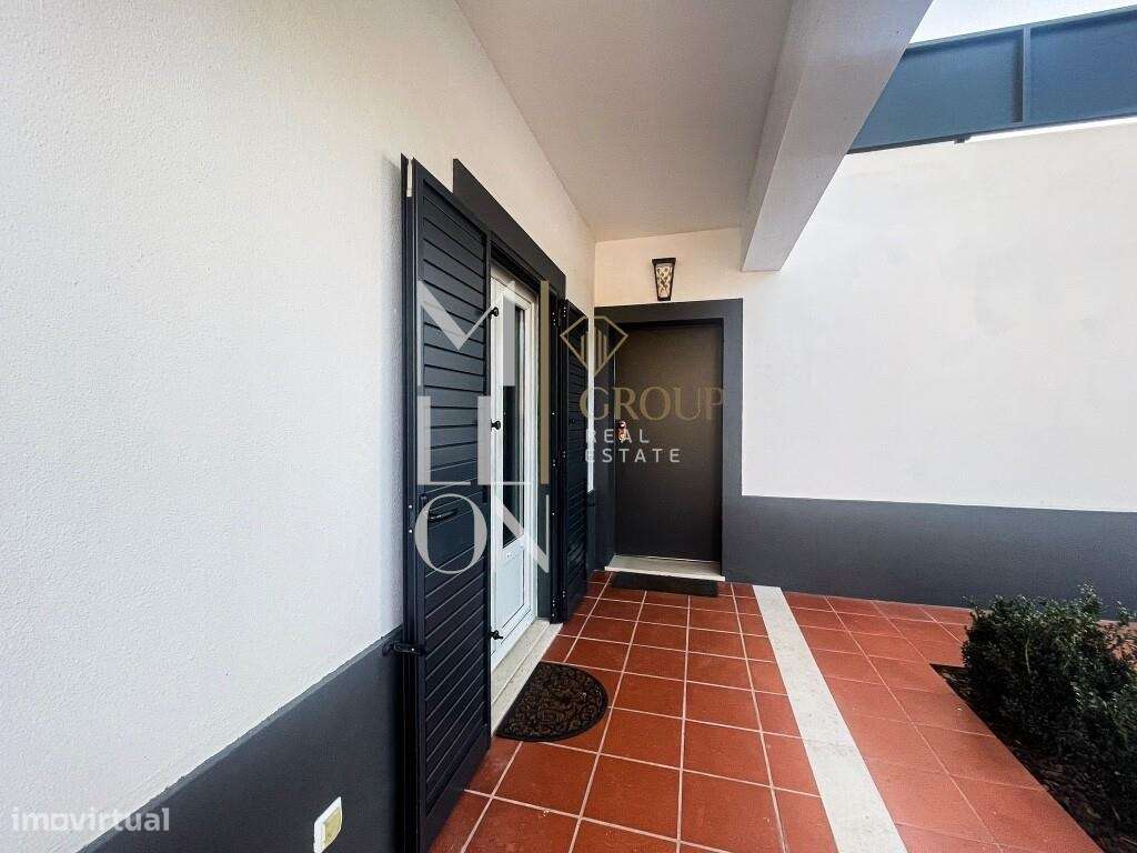 Moradia T4 de Prestígio em Santo Estêvão - Grande imagem: 4/51