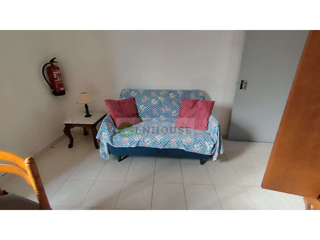 Exclusivo LNHOUSE: Prédio Inteiro / Venda Conjunta de Dois T2 no Ce...-2