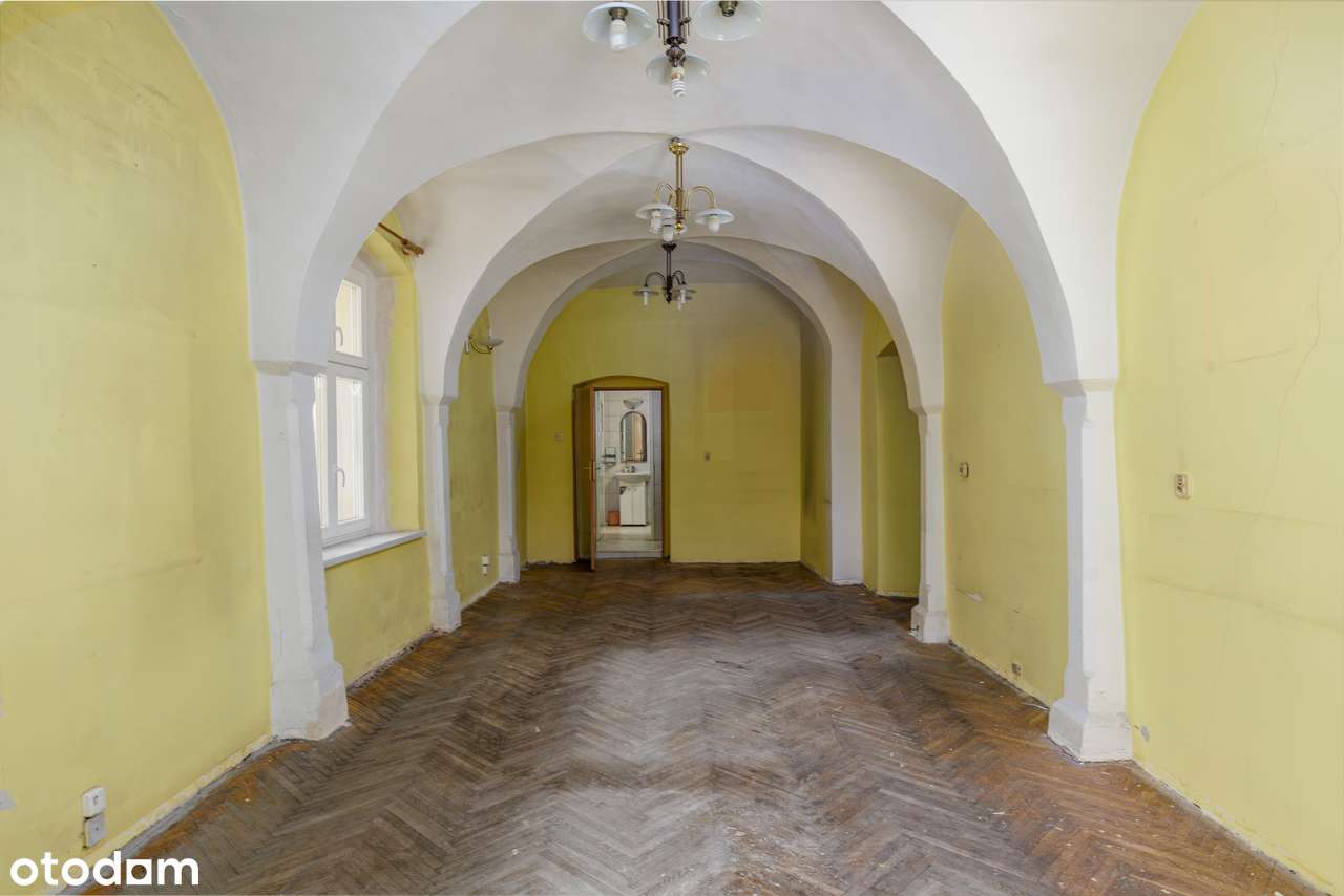 Przestronne mieszkanie premium w zabytkowej kamienicy-19