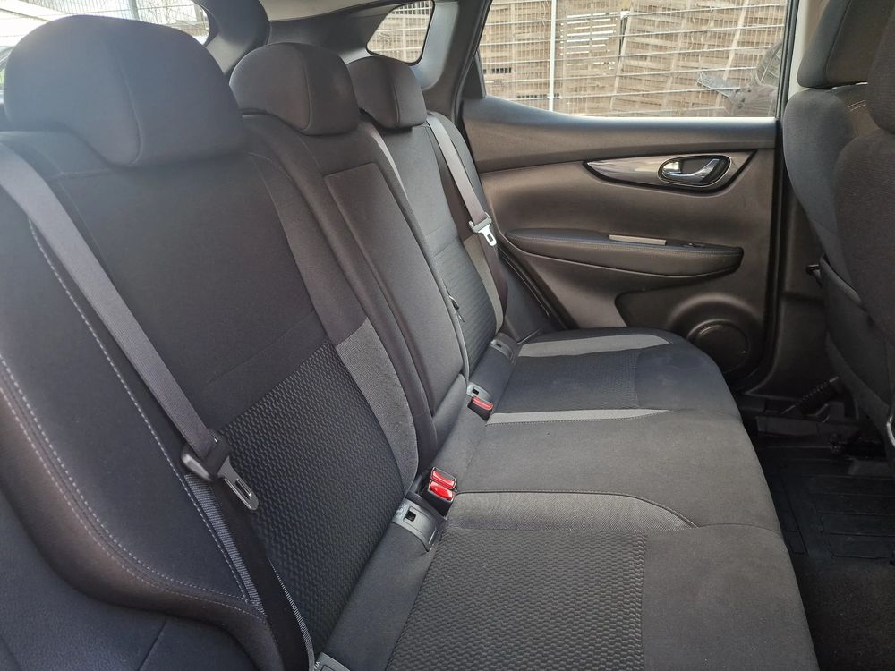 Kamera Cofania / Podgrzewane Fotele / Podgrzewana Przednia Szyba